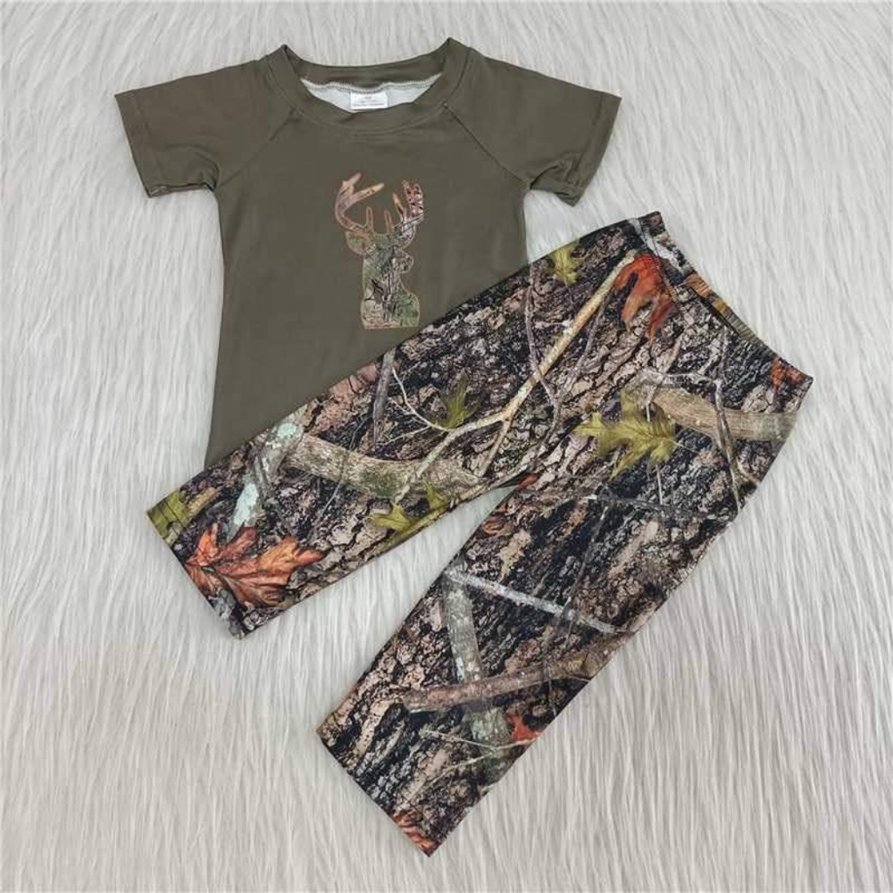 Little boy camo set